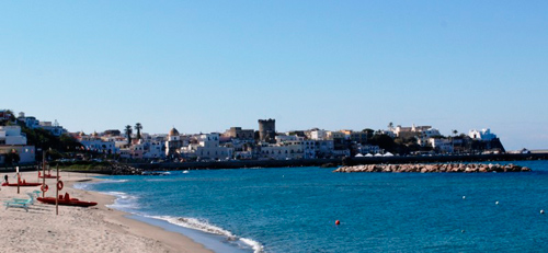 La spiaggia di san francesco a Forio